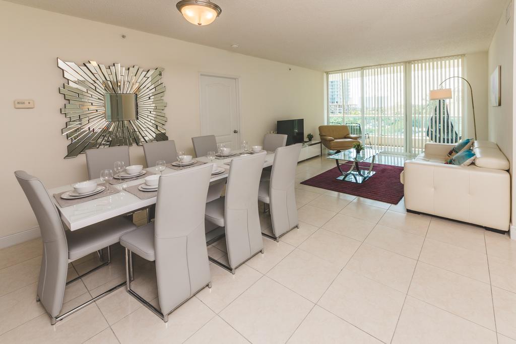 Best Holiday Suites Sunny Isles Beach Buitenkant foto